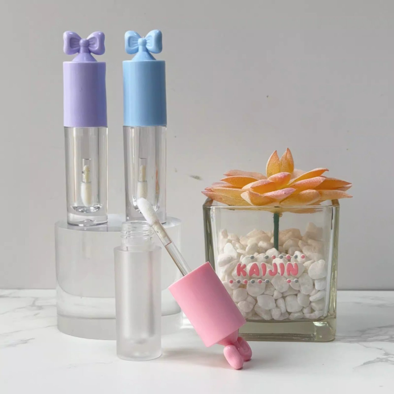 2.5ml pink round plastic lip gloss tube with large brush head, bow head screw cap, plastic cosmetic lip gloss packaging - Image 5