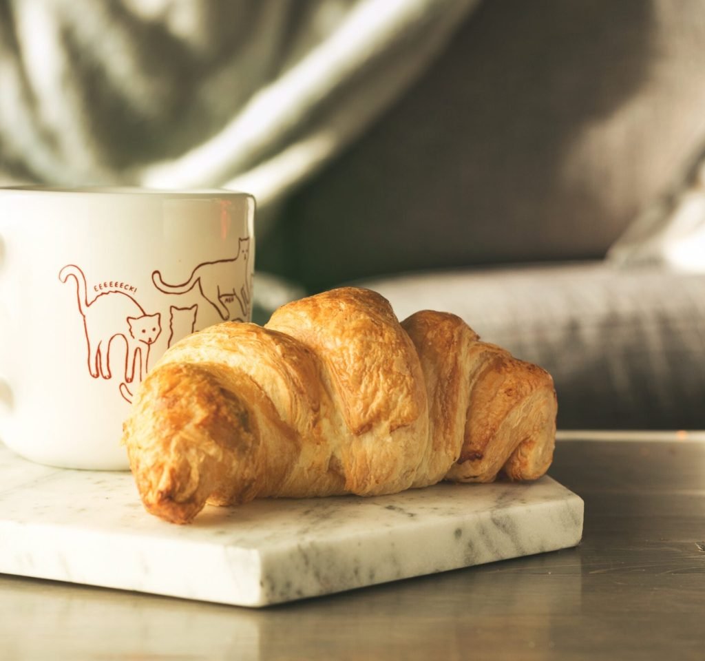 croissant-coffee